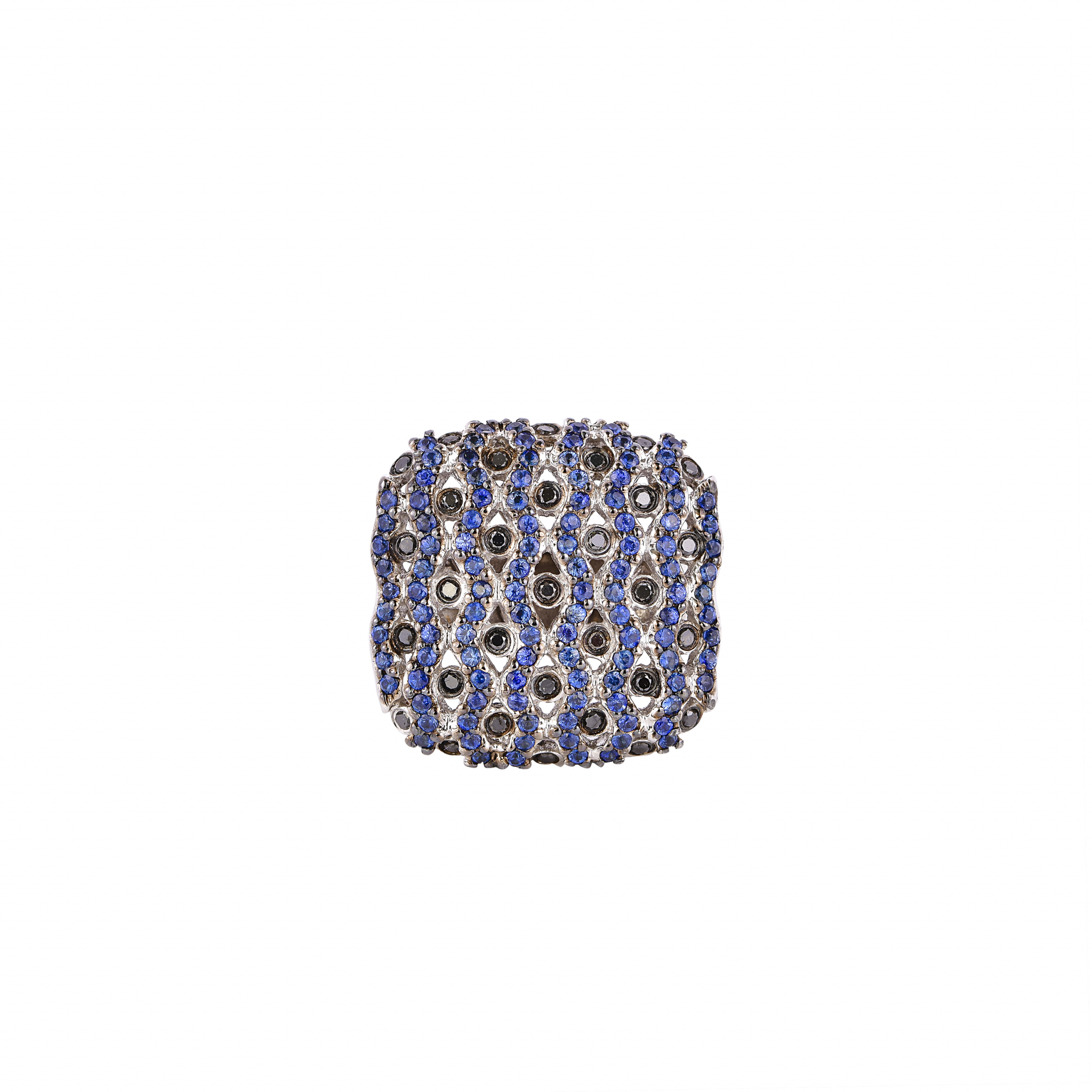 BLUE SAPPHIRE CLUSTER RING