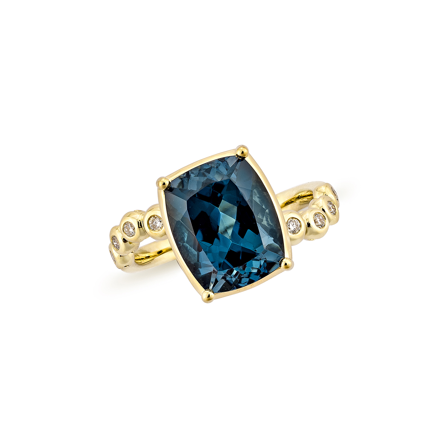 LONDON BLUE TOPAZ CLASSIC RING